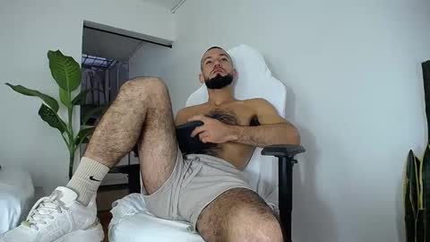 MaSSimo online show from 10/18/25, 10:10