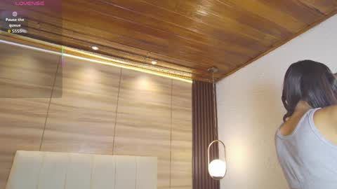 Snapshot of diamond_black19 chatting on 04/13/26, 11:05 Camila and Megan online show from 04/13/26, 11:05