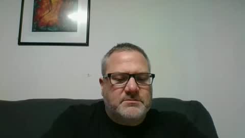 Snapshot of diamond_couple_82 chatting on 12/27/24, 05:42 diamond_couple_82 online show from 12/27/24, 05:42