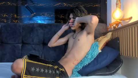 Snapshot of diamond_twink chatting on 10/11/25, 07:45 diamond_twink online show from 10/11/25, 07:45