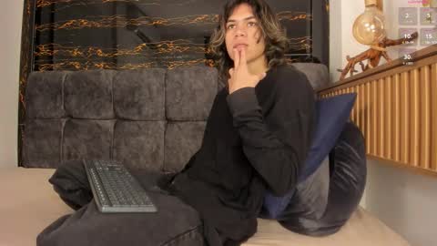 diamond_twink online show from 02/05/26, 02:00