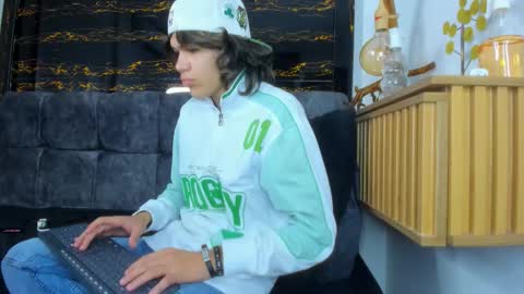 diamond_twink online show from 02/18/26, 01:51