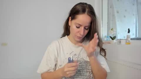 diamondkay_ online show from 11/17/25, 07:36