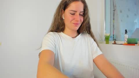 diamondkay_ online show from 04/06/26, 06:03