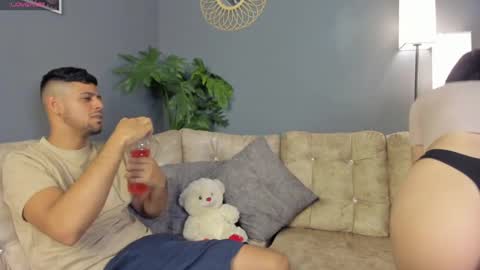 Snapshot of diamondktty chatting on 12/19/25, 08:27 vanessa online show from 12/19/25, 08:27