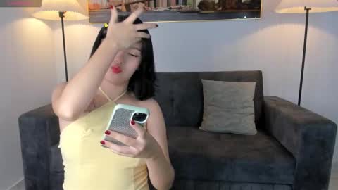 Snapshot of diamondktty chatting on 02/17/26, 06:54 vanessa online show from 02/17/26, 06:54