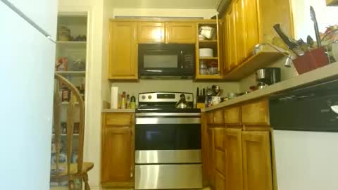 Snapshot of diamondmonroexo chatting on 10/31/25, 05:25 DiamondMonroeXo online show from 10/31/25, 05:25