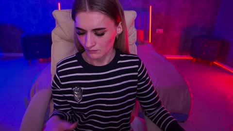 DiamondNina online show from 04/16/26, 08:09