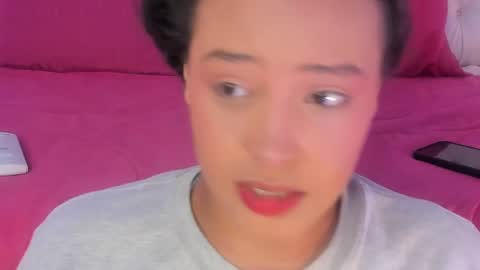 Diana Tamayo online show from 05/05/26, 08:28