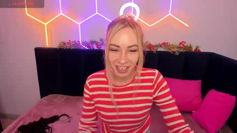 Snapshot of diana_garrett chatting on 12/31/24, 01:47 Diana  online show from 12/31/24, 01:47