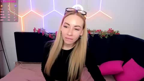 Snapshot of diana_garrett chatting on 01/11/25, 08:54 Diana  online show from 01/11/25, 08:54