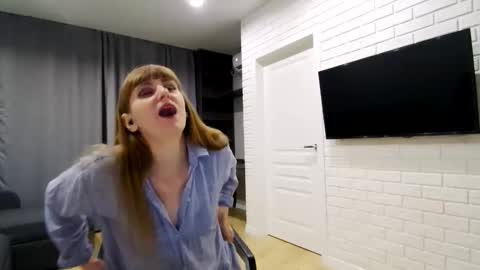 Snapshot of diana_meridor chatting on 12/19/25, 12:06 diana_meridor online show from 12/19/25, 12:06