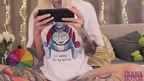 Diana online show from 12/03/25, 12:03