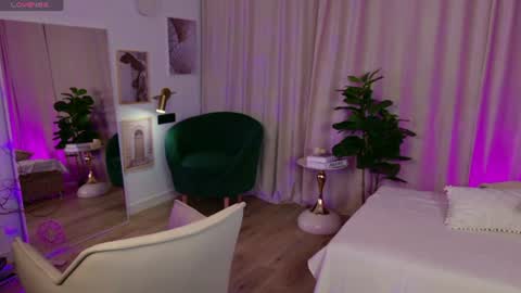 Diana online show from 07/09/26, 01:26