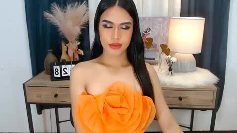 diana_victoria online show from 10/27/25, 05:50
