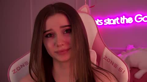 Diana online show from 02/11/25, 01:41