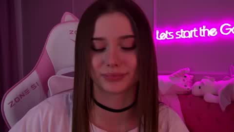 Diana online show from 02/19/25, 12:14