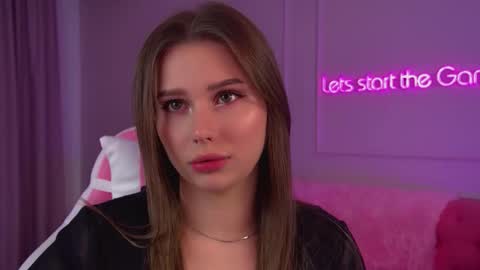 Diana online show from 09/25/25, 06:33