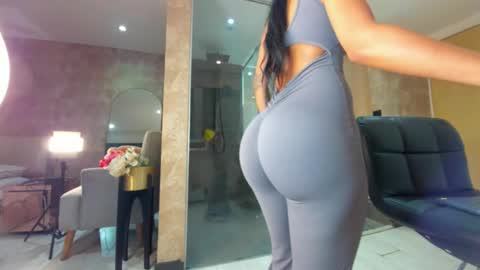 dianac1998 online show from 01/29/25, 11:56