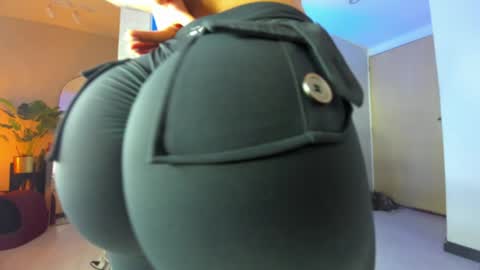 dianac1998 online show from 10/30/25, 09:15