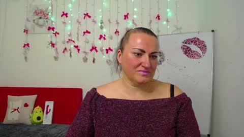 Diana online show from 04/07/26, 05:30