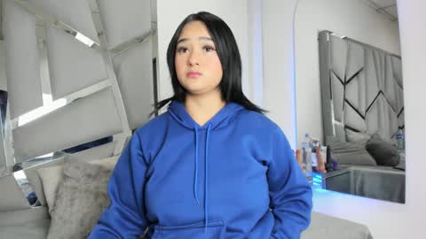 Snapshot of dianarous chatting on 10/10/25, 04:55 dianarous online show from 10/10/25, 04:55