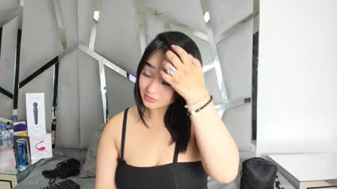 Snapshot of dianarous chatting on 11/04/25, 03:05 dianarous online show from 11/04/25, 03:05