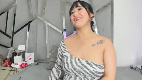 Snapshot of dianarous chatting on 11/07/25, 04:12 dianarous online show from 11/07/25, 04:12