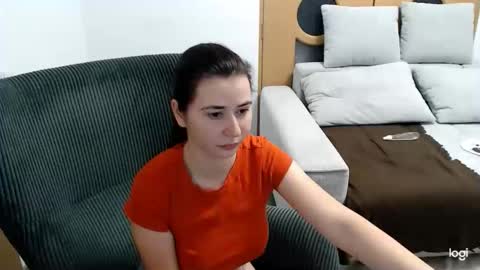 Snapshot of dianasmiey7 chatting on 12/15/25, 10:52 dianasmiey7 online show from 12/15/25, 10:52