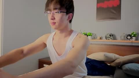 Snapshot of dianinav chatting on 02/15/26, 02:36 Adam online show from 02/15/26, 02:36