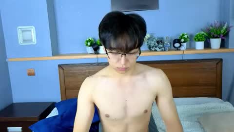 Snapshot of dianinav chatting on 02/20/26, 02:28 Adam online show from 02/20/26, 02:28