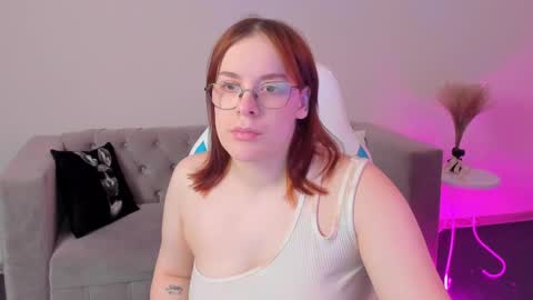 Snapshot of dianne_davis chatting on 02/24/25, 08:38 Dianne online show from 02/24/25, 08:38