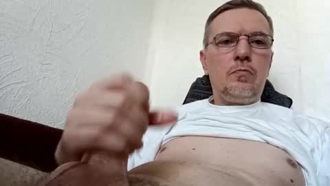 Antonio online show from 09/21/25, 08:49