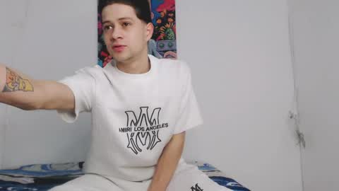 dick_boy_18 online show from 05/02/26, 04:34