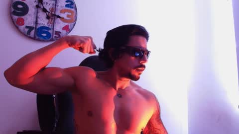 Snapshot of dickdamian_ chatting on 10/07/25, 09:34 Damin online show from 10/07/25, 09:34