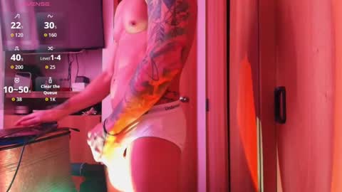 Snapshot of dickdamian_ chatting on 11/11/25, 02:55 Damin online show from 11/11/25, 02:55