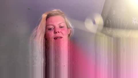 Snapshot of dickeddownsouth chatting on 10/26/25, 08:31 Beau online show from 10/26/25, 08:31