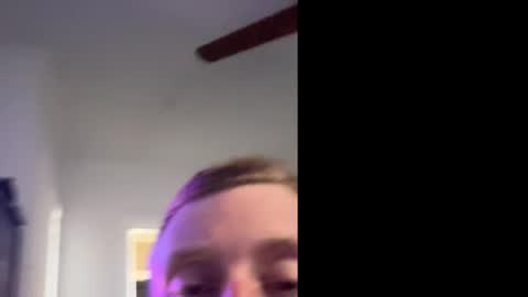 Snapshot of dickeddownunder chatting on 10/08/25, 06:55 dickeddownunder online show from 10/08/25, 06:55