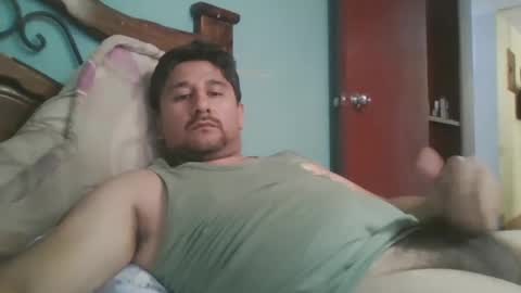 Snapshot of dickeduardo chatting on 02/25/25, 10:29 dickeduardo online show from 02/25/25, 10:29