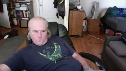 Snapshot of dickflasher5 chatting on 12/07/24, 04:36 Richard Fleischer online show from 12/07/24, 04:36