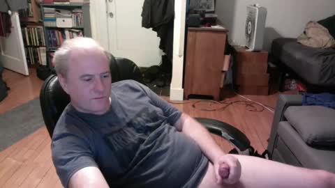 Snapshot of dickflasher5 chatting on 02/15/25, 02:04 Richard Fleischer online show from 02/15/25, 02:04