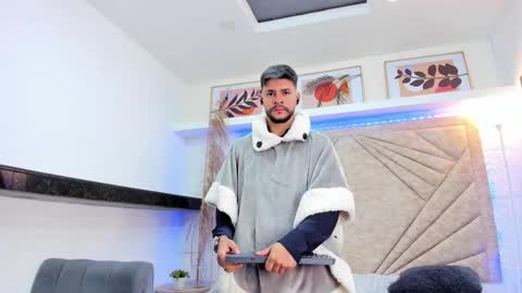 Snapshot of dickgriffith chatting on 02/10/25, 11:57 Dick Griffith online show from 02/10/25, 11:57