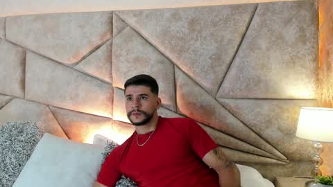 Snapshot of dickgriffith chatting on 03/08/25, 10:43 Dick Griffith online show from 03/08/25, 10:43