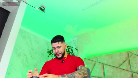 Snapshot of dickgriffith chatting on 10/28/25, 10:30 Dick Griffith online show from 10/28/25, 10:30