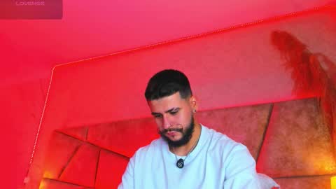 Snapshot of dickgriffith chatting on 11/26/25, 03:02 Dick Griffith online show from 11/26/25, 03:02