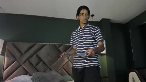 Snapshot of dickie_dicking chatting on 11/12/25, 09:47 dickie_dicking online show from 11/12/25, 09:47