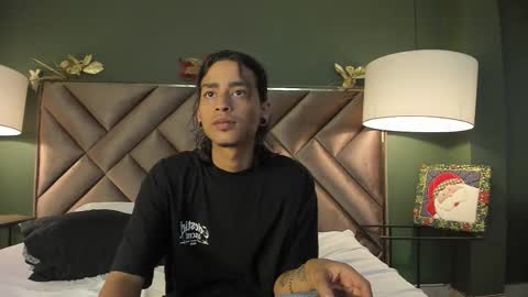 Snapshot of dickie_dicking chatting on 12/03/25, 09:02 dickie_dicking online show from 12/03/25, 09:02