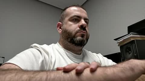 Snapshot of dicktracy_86 chatting on 12/25/24, 10:48 DANI online show from 12/25/24, 10:48