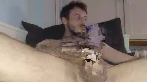 Snapshot of dickycumalotofficial chatting on 10/18/25, 10:21 Dicky online show from 10/18/25, 10:21