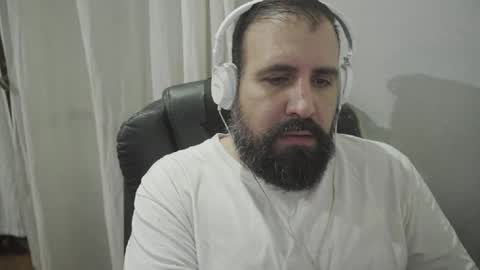 Snapshot of dicristalino chatting on 04/02/26, 01:36 Cristian Dipolino online show from 04/02/26, 01:36